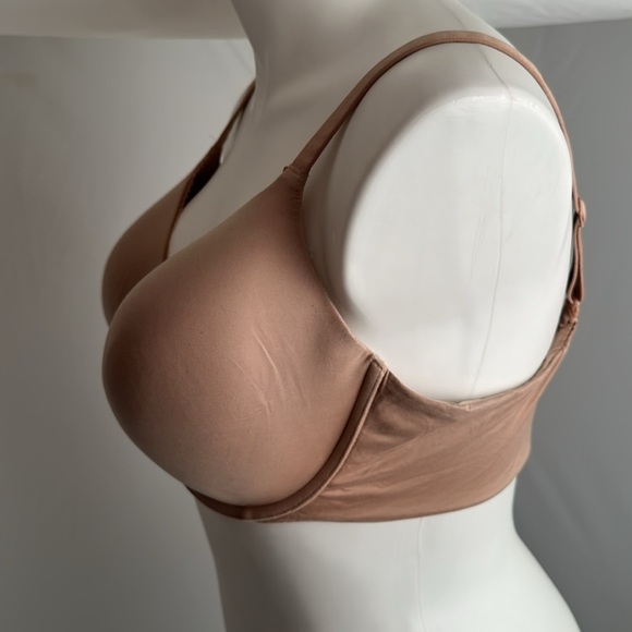 Victoria’s Secret Body by Victoria lined perfect coverage nude bra - Picture 4 of 8